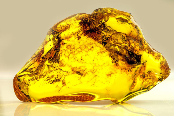Bir closeu Amber taşı - Fotoğraf, Görsel