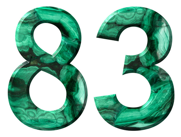 Número arábigo 83, ochenta y tres, de malaquita verde natural, aislada sobre fondo blanco
 - Foto, Imagen