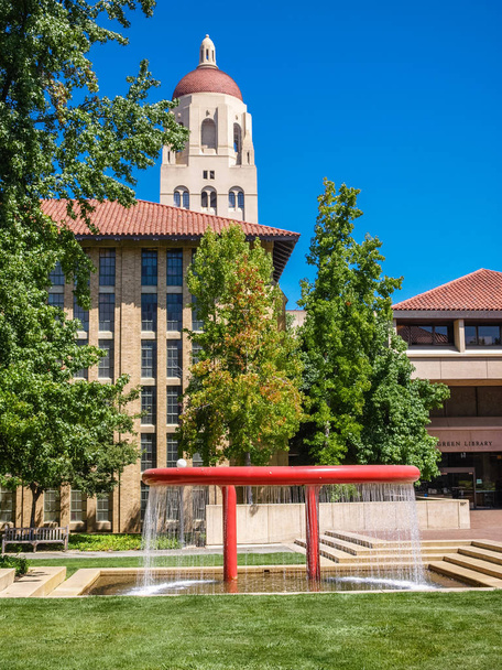 Фасад Стенфордського університету, Каліфорнія - Фото, зображення