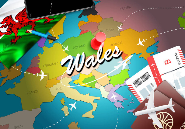 Уельс подорожі концепцію карту фону з літаків, квитки. Відвідайте Уельсу подорожі та туризм призначення концепції. Прапор Уельсу на карті. Літаки і рейси Валлійська свята в Кардіффі, Swanse - Фото, зображення