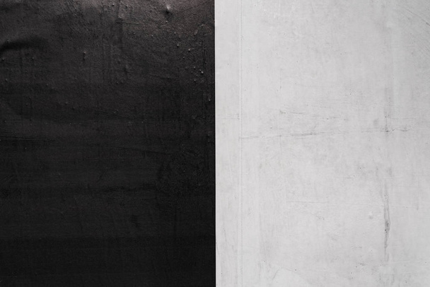 Blank black and white creased crumpled paper texture of glued posters and placards - Foto, afbeelding