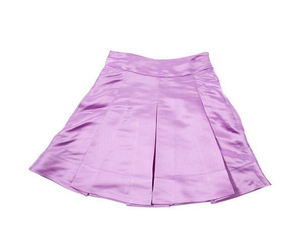 サテンのプリーツをつけられた紫色のミニスカート - 写真・画像