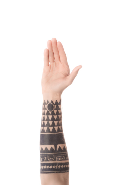 vista parziale dell'uomo tatuato isolato a mano sul bianco
 - Foto, immagini