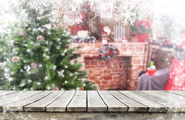 Tyhjä puinen pöytä joulun tausta
 - Valokuva, kuva
