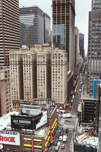 NEW YORK, USA - OCTOBER 8, 2018: view over new york skyscrapers and cars, usa - Valokuva, kuva