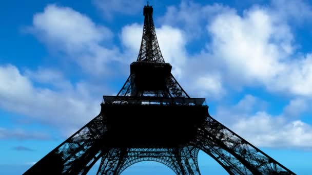 Blauer Himmel Eiffelturm im Zeitraffer - Filmmaterial, Video