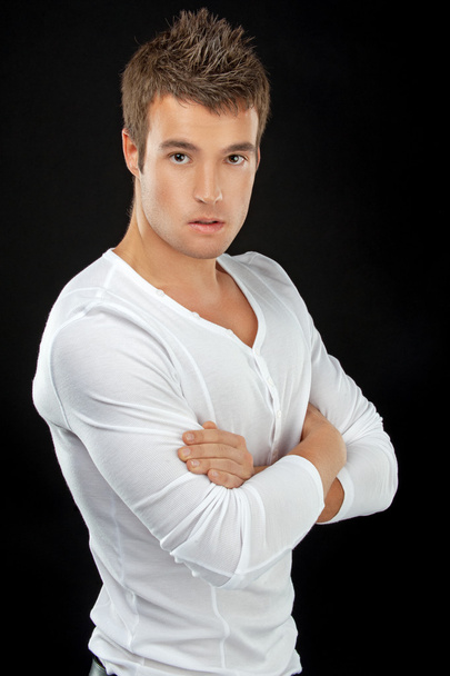 Hombre joven con camisa blanca - Foto, Imagen