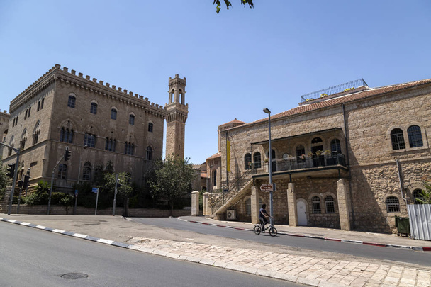 Jerusalem, Israel - June 15, 2018: Historical Italian Hospital between Jaffa and Shivtei Yisrael Streets in Jerusalem, Israel. - Foto, afbeelding