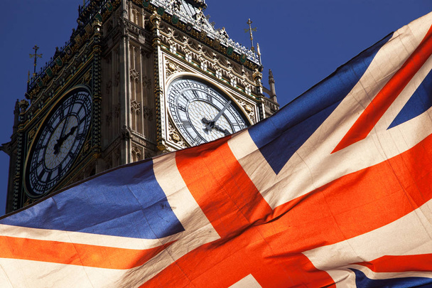 concepto de brexit - doble exposición de la bandera y Westminster Palace con Big Ben
 - Foto, Imagen