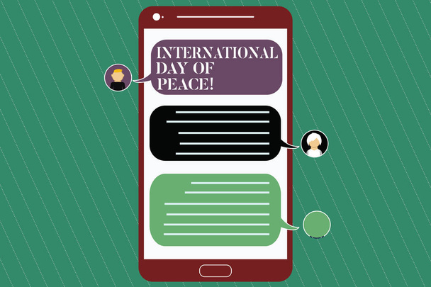Megjegyzés: a nemzetközi békenap mutatja írás. Világszerte békés ünnepe remény szabadság Mozgatható Hírnök képernyő Chat fejjel és üres színes rakhatja bemutató üzleti fotó. - Fotó, kép
