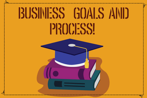 Word pisanie tekstu celów i procesów biznesowych. Koncepcja biznesowa dla strategie pracy osiągnąć cele kolor Graduation czapki z pomponem 3d zdjęcie akademickich WPR na książki. - Zdjęcie, obraz