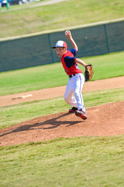 Little league baseball pitcher - Fotó, kép
