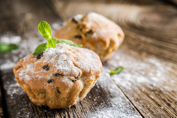 Homemade muffins with raisins - Fotoğraf, Görsel