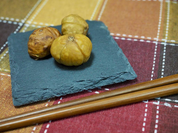 koreanisches Essen gebratene Kastanien, Gunbam - Foto, Bild