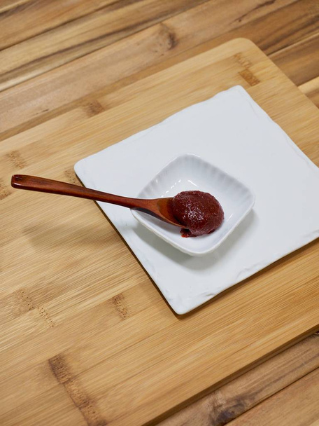 Koreai források pirospaprika paszta, piros paprika tészta szósszal - Fotó, kép