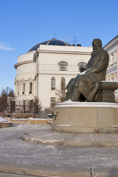 Пам'ятник м. Грушевського, в Києві, Україна. - Фото, зображення