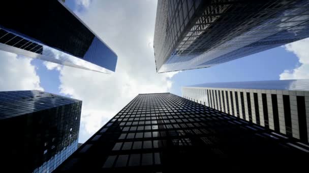 TimeLapse magas, szög, kilátás a felhőkarcolók apartman - Felvétel, videó