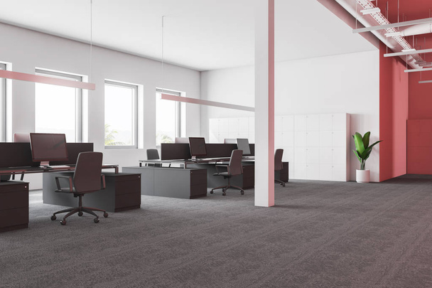 Уголок рабочего места офиса с белыми и розовыми стенами, колонна, ковровое покрытие и ряды серых компьютерных столов со стульями. 3d-рендеринг
 - Фото, изображение