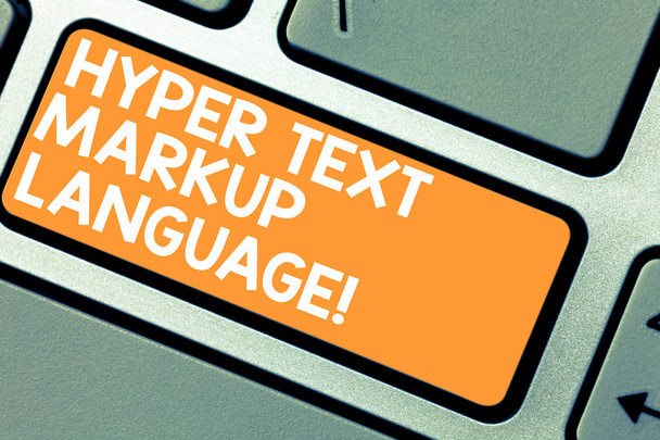 Szöveg írása Hyper Text Markup Language szó. Üzleti koncepció létrehozására weboldalak billentyű szándékát, hogy hozzon létre a számítógép üzenetet, nyomja meg a billentyűzet ötlet a Standard nyelv. - Fotó, kép