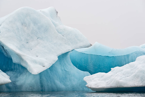 Ledovce v Jokulsarlonském jezeře poblíž ledovce Vatnajokull, Island - Fotografie, Obrázek