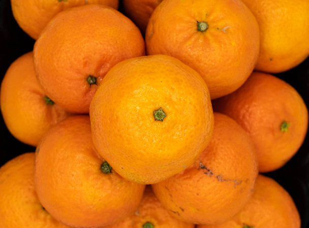 マンダリンは柑橘類種のフルーツ通称中でもみかんポン カン、温州ミカン柑橘類 reshni、シトラス tangerina、その分類については、説明を含むそれらの交雑種。それは、グループに属する - 写真・画像