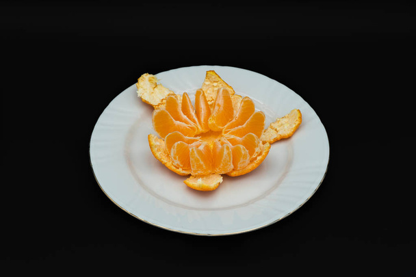 Mandarinka je že plody různých druhů citrusů běžně nazývá mandarinky, mezi nimi, Citrus reticulata, Citrus unshiu, Citrus reshni, stejně jako jejich kříženců, včetně Citrus tangerina, jehož taxonomie je popsána. Patří grou - Fotografie, Obrázek