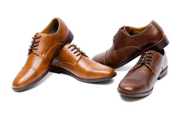 Chaussures brunes isolées sur fond blanc - Photo, image
