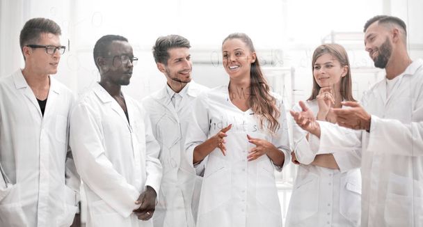 group of laboratory employees. - Foto, afbeelding