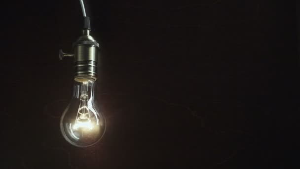 Edisons izzó fény megvilágítja lassan az elektromos áram - Felvétel, videó