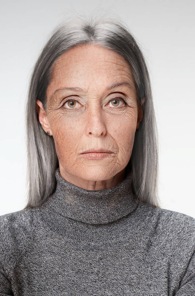 Portrait of senior woman - Fotó, kép