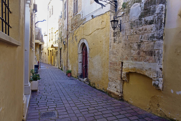 Διάδρομος στην παλιά πόλη των Χανίων, Κρήτη - Φωτογραφία, εικόνα