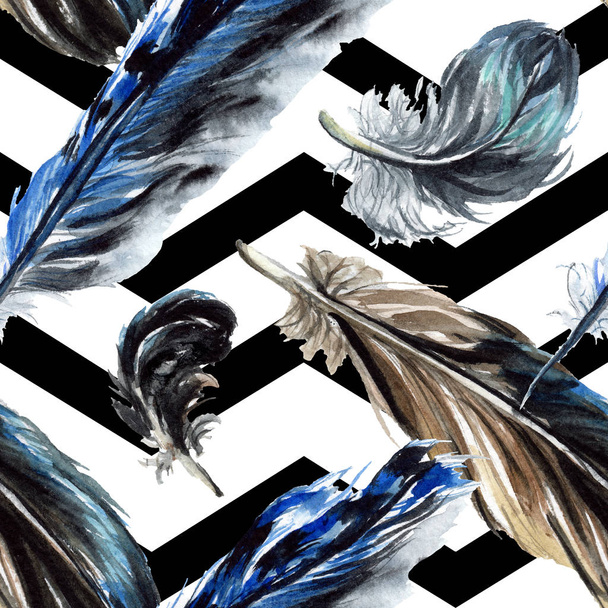 Black feathers watercolor drawing. Seamless background pattern. Fabric wallpaper print texture.  - Foto, Imagen