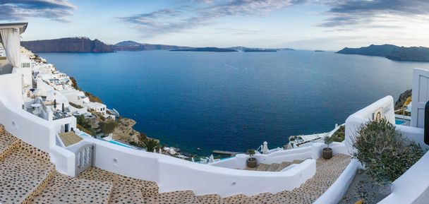 Klassinen arkkitehtuuri Oia kaupunki, Santorini saari, Kreikka
 - Valokuva, kuva