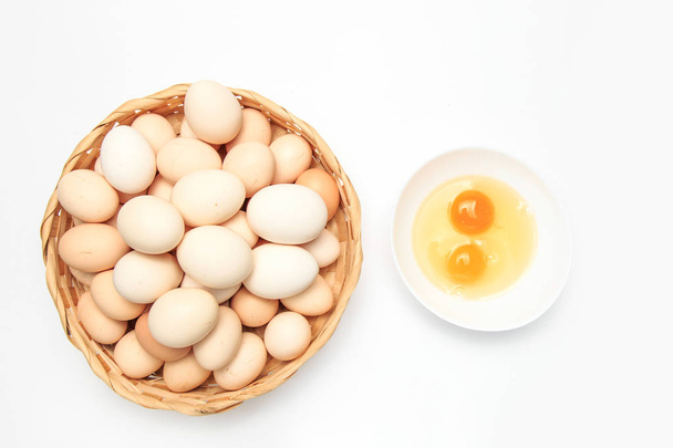 Κρυστάλλινα, λεία και στρογγυλά αβγά - Φωτογραφία, εικόνα