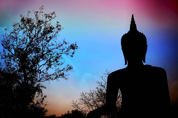 silhouette de statue de Bouddha au coucher du soleil
 - Photo, image