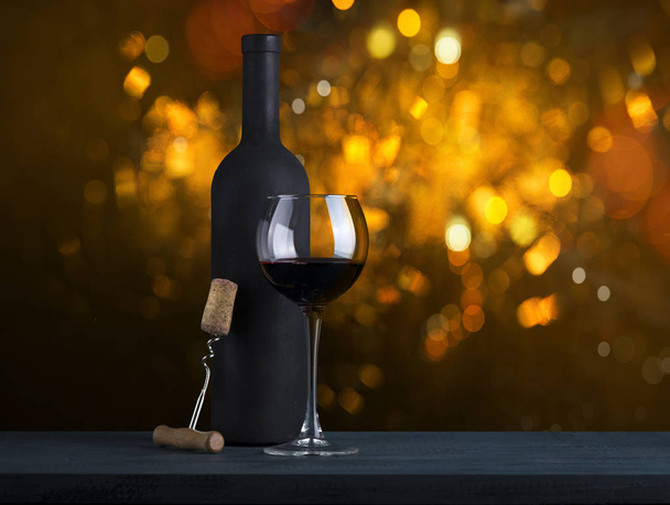 Wine glass on the background of the bar - Zdjęcie, obraz