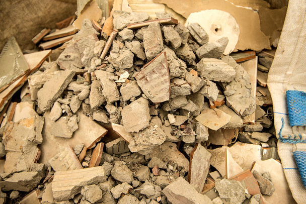 Bolsa de escombros en Polonia
 - Foto, imagen
