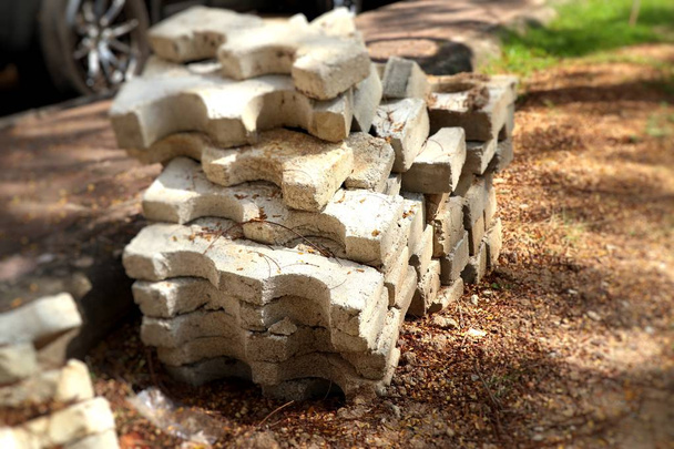 Vieille brique pour la construction
 - Photo, image