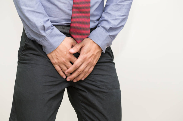 Symptome von Prostatakrebs, einer kleinen walnussförmigen Drüse bei Männern, die die Samenflüssigkeit produziert, die Spermien nährt und transportiert - Foto, Bild