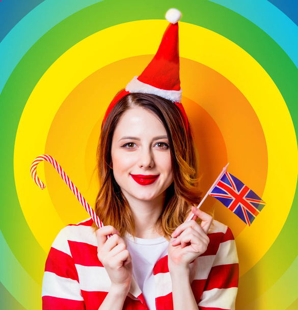 женщина с тростью и флагом Великобритании
 - Фото, изображение