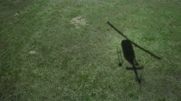 Sombra de aterrizaje en helicóptero
. - Imágenes, Vídeo