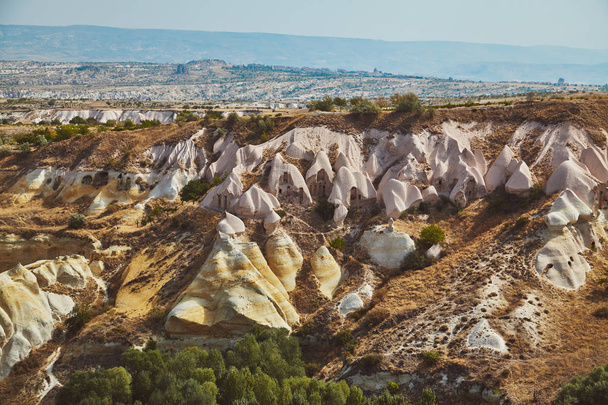 Views of Cappadocia volcanic kanyon cave houses in Turkey - Foto, afbeelding