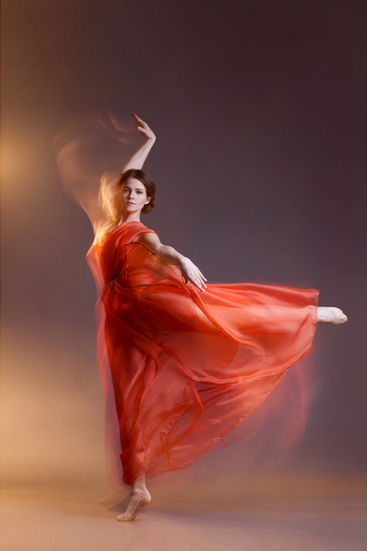 Dancing woman - Фото, изображение
