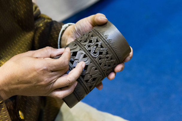 Padrão de escultura de cerâmica, padrões de gravura
 - Foto, Imagem