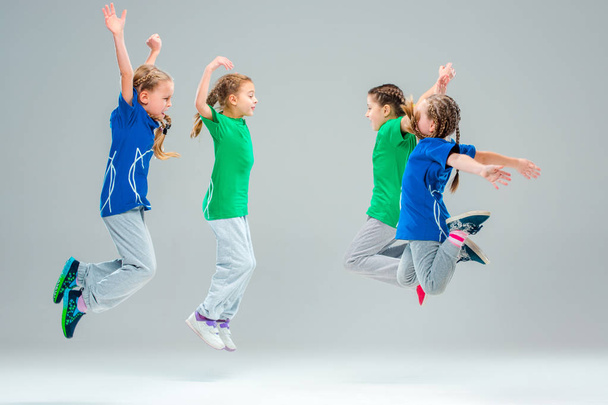 The kids dance school, ballet, hiphop, street, funky and modern dancers - Fotografie, Obrázek