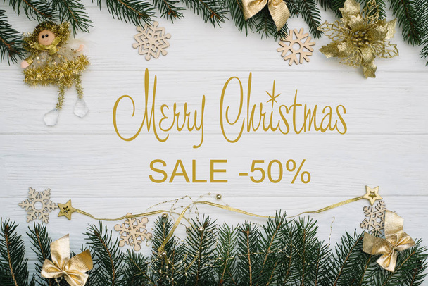 Board with post Merry Christmas sale. - Foto, Imagem