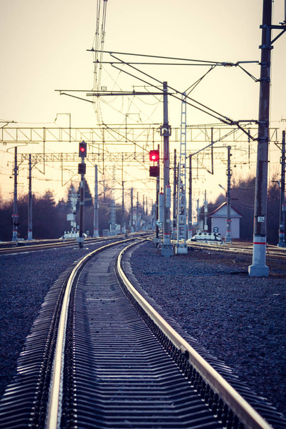 Weergave van de Russische spoorwegen overdag - Foto, afbeelding