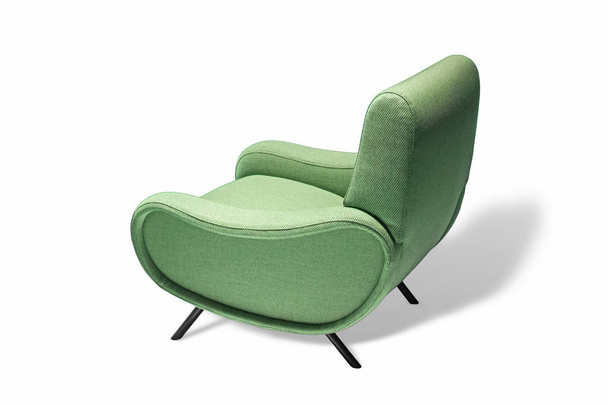 Монетний двір зеленого кольору крісло. Сучасне дизайнерське крісло на білому тлі. Стілець з текстильної оббивки
 - Фото, зображення