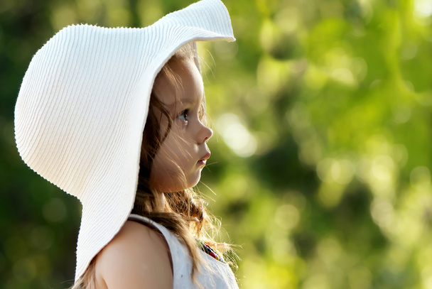 Portrait Little girl in hat - Φωτογραφία, εικόνα