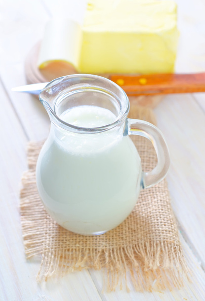 Milk in jug - Φωτογραφία, εικόνα